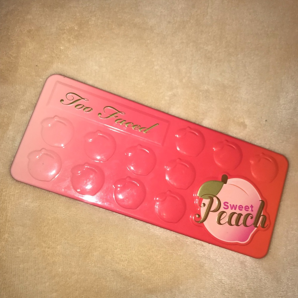 Too faced pretty peach